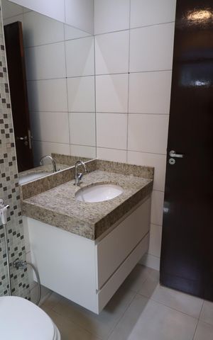 Casa para alugar com 360m², 3 quartos e 4 vagasBanheiro do Quarto 1