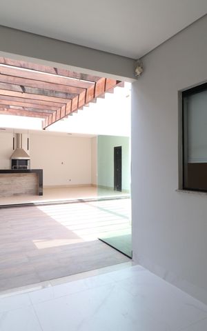 Casa para alugar com 360m², 3 quartos e 4 vagasCorredor