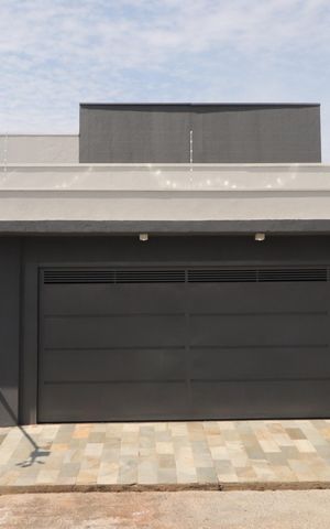 Casa para alugar com 360m², 3 quartos e 4 vagasFachada