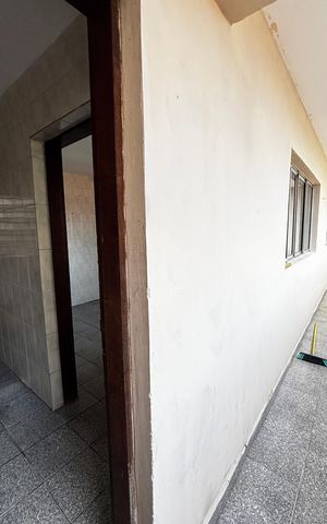 Casa para alugar com 80m², 2 quartos e 1 vaga Casa para alugar com 80m², 2 quartos e 1 vagaVaranda