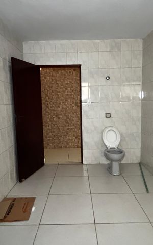 Casa para alugar com 80m², 2 quartos e 1 vaga Casa para alugar com 80m², 2 quartos e 1 vagaBanheiro