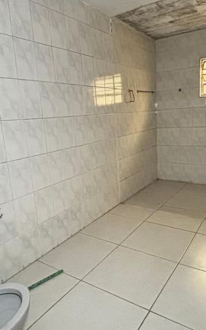 Casa para alugar com 80m², 2 quartos e 1 vaga Casa para alugar com 80m², 2 quartos e 1 vagaBanheiro