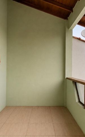 Casa para alugar com 242m², 4 quartos e 2 vagas Casa para alugar com 242m², 4 quartos e 2 vagasVaranda
