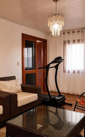 Casa para alugar com 242m², 4 quartos e 2 vagas Casa para alugar com 242m², 4 quartos e 2 vagasSala