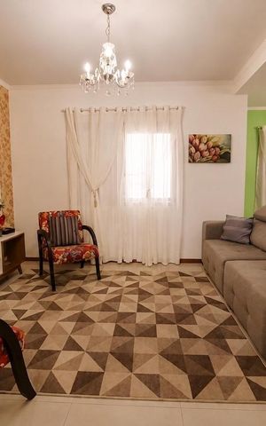 Casa para alugar com 242m², 4 quartos e 2 vagas Casa para alugar com 242m², 4 quartos e 2 vagasSala