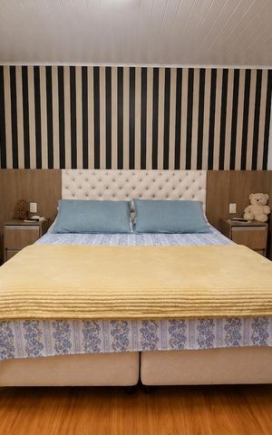 Casa para alugar com 242m², 4 quartos e 2 vagas Casa para alugar com 242m², 4 quartos e 2 vagasQuarto 1