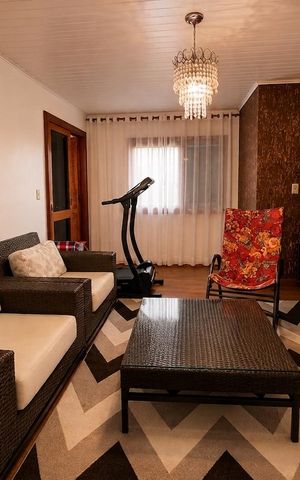 Casa para alugar com 242m², 4 quartos e 2 vagas Casa para alugar com 242m², 4 quartos e 2 vagasSala