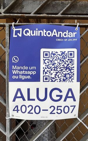 Casa para alugar com 40m², 2 quartos e sem vaga Casa para alugar com 40m², 2 quartos e sem vagaFachada