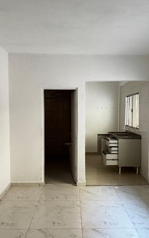 Casa para alugar com 40m², 2 quartos e sem vaga Casa para alugar com 40m², 2 quartos e sem vagaQuarto