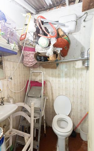 Casa à venda com 102m², 3 quartos e 1 vaga Casa à venda com 102m², 3 quartos e 1 vagaBanheiro de serviço