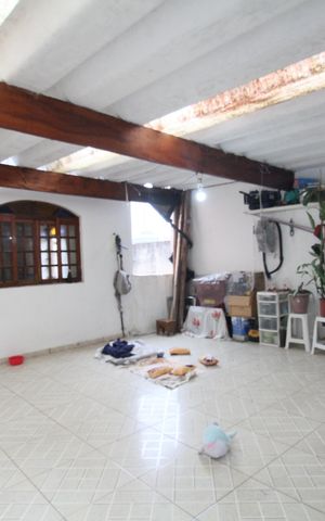 Casa à venda com 150m², 2 quartos e 2 vagasGaragem