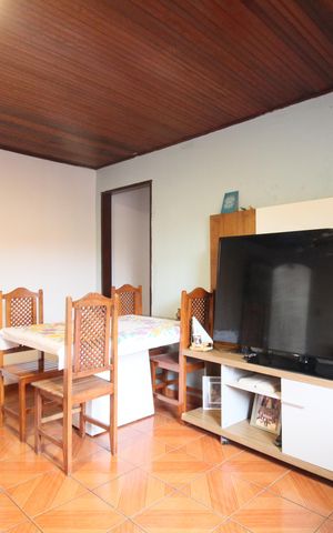 Casa à venda com 150m², 2 quartos e 2 vagasSala