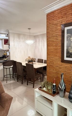 Apartamento à venda com 93m², 2 quartos e 2 vagasSala