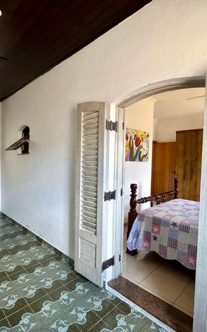 Casa à venda com 168m², 3 quartos e 5 vagas Casa à venda com 168m², 3 quartos e 5 vagasCloset