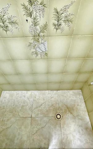 Casa à venda com 168m², 3 quartos e 5 vagas Casa à venda com 168m², 3 quartos e 5 vagasBanheiro 1
