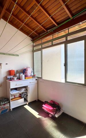 Casa à venda com 168m², 3 quartos e 5 vagas Casa à venda com 168m², 3 quartos e 5 vagasDespensa