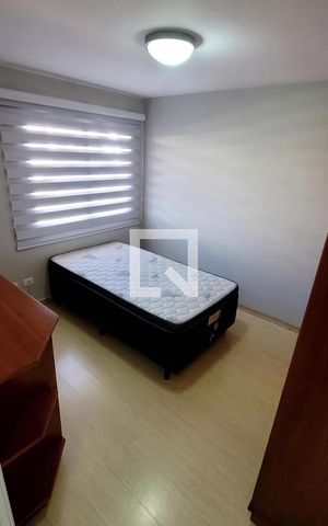 Casa à venda com 180m², 3 quartos e 3 vagas Casa à venda com 180m², 3 quartos e 3 vagasQuarto