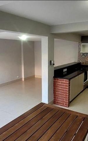 Casa à venda com 180m², 3 quartos e 3 vagas Casa à venda com 180m², 3 quartos e 3 vagasCozinha