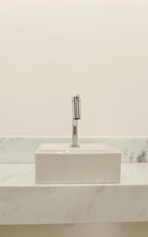 Apartamento à venda com 92m², 4 quartos e 2 vagas Apartamento à venda com 92m², 4 quartos e 2 vagasBanheiro das Semi-suítes