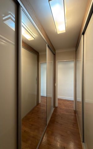 Apartamento à venda com 155m², 3 quartos e 3 vagas Apartamento à venda com 155m², 3 quartos e 3 vagasSuíte 1 Closet