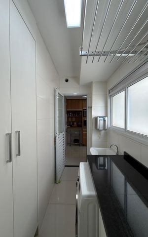 Apartamento à venda com 155m², 3 quartos e 3 vagas Apartamento à venda com 155m², 3 quartos e 3 vagasÁrea de Serviço