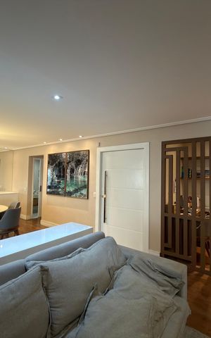 Apartamento à venda com 155m², 3 quartos e 3 vagas Apartamento à venda com 155m², 3 quartos e 3 vagasSala