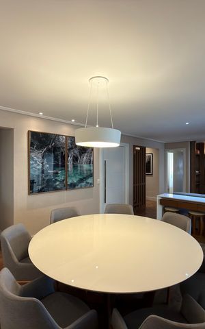 Apartamento à venda com 155m², 3 quartos e 3 vagas Apartamento à venda com 155m², 3 quartos e 3 vagasSala