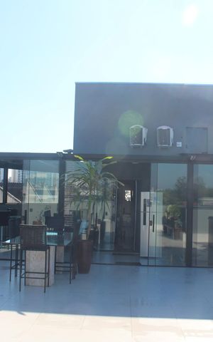 Apartamento para alugar com 258m², 2 quartos e sem vagaQuintal
