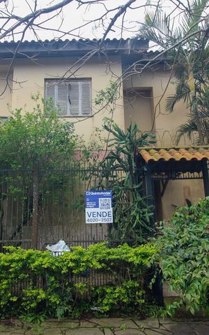 Casa à venda com 200m², 3 quartos e 2 vagasFachada