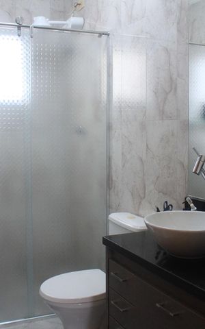 Apartamento à venda com 134m², 2 quartos e 2 vagasBanheiro da Suíte