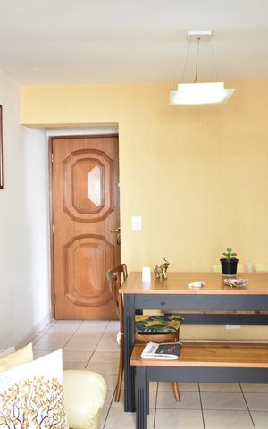 Apartamento à venda com 72m², 3 quartos e 1 vagaSala