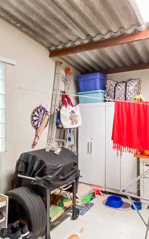 Casa para alugar com 100m², 3 quartos e 4 vagas Casa para alugar com 100m², 3 quartos e 4 vagasÁrea de Serviço