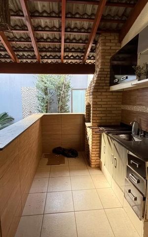 Casa para alugar com 200m², 3 quartos e 3 vagas Casa para alugar com 200m², 3 quartos e 3 vagasÁrea externa