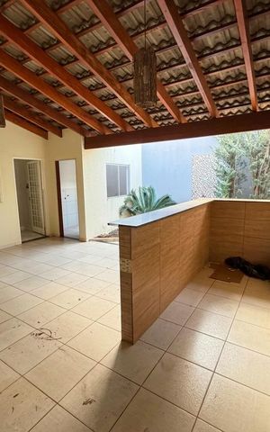 Casa para alugar com 200m², 3 quartos e 3 vagas Casa para alugar com 200m², 3 quartos e 3 vagasÁrea externa