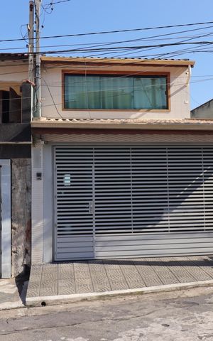 Casa para alugar com 125m², 2 quartos e 1 vagaFachada