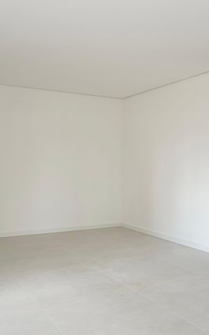 Apartamento à venda com 99m², 3 quartos e 2 vagas Apartamento à venda com 99m², 3 quartos e 2 vagasSala