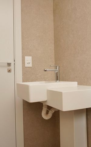 Apartamento à venda com 99m², 3 quartos e 2 vagas Apartamento à venda com 99m², 3 quartos e 2 vagasSuíte 2 - Banheiro