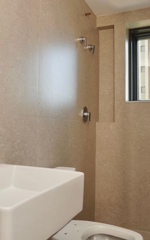 Apartamento à venda com 99m², 3 quartos e 2 vagas Apartamento à venda com 99m², 3 quartos e 2 vagasSuíte 2 - Banheiro