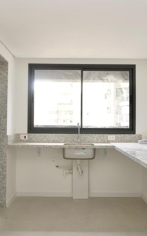 Apartamento à venda com 99m², 3 quartos e 1 vaga Apartamento à venda com 99m², 3 quartos e 1 vagaCozinha e Área de Serviço