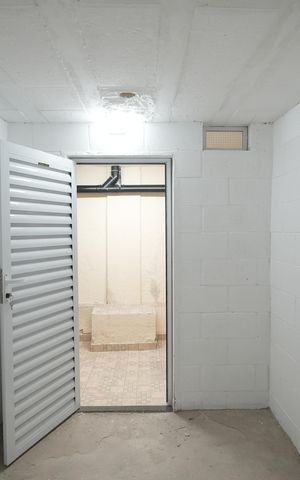 Apartamento à venda com 100m², 2 quartos e 1 vagaDeposito