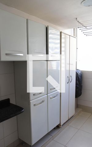 Apartamento para alugar com 52m², 2 quartos e sem vagaCozinha e Área de Serviço