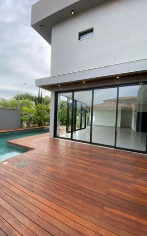Casa à venda com 380m², 6 quartos e 6 vagas