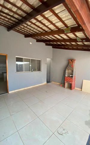 Casa à venda com 90m², 2 quartos e 5 vagas