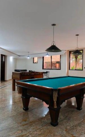 Apartamento à venda com 252m², 4 quartos e 4 vagas Apartamento à venda com 252m², 4 quartos e 4 vagasÁrea externa