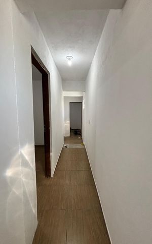 Casa à venda com 125m², 4 quartos e 1 vaga Casa à venda com 125m², 4 quartos e 1 vagaCorredor