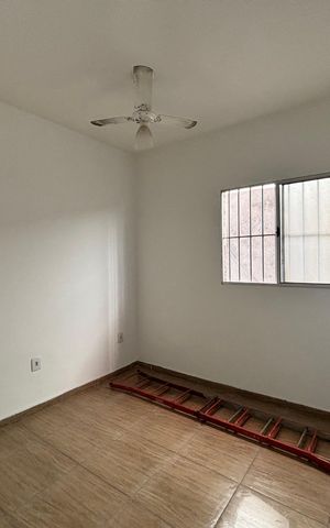 Casa à venda com 125m², 4 quartos e 1 vaga Casa à venda com 125m², 4 quartos e 1 vagaSala