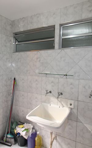 Casa à venda com 250m², 3 quartos e 2 vagasÁrea de Serviço