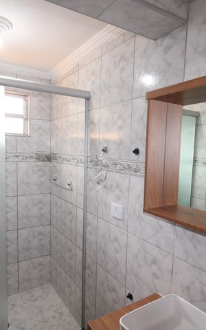 Casa à venda com 250m², 3 quartos e 2 vagasBanheiro 1