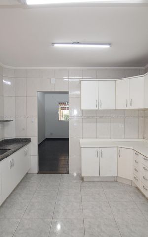 Casa à venda com 250m², 3 quartos e 2 vagasCozinha