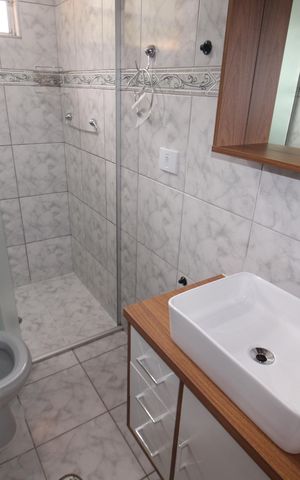 Casa à venda com 250m², 3 quartos e 2 vagasBanheiro 1